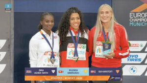 Mujinga Kambundji fra Schweiz vandt EM-guld i tiden 22,32 sek. Dina Asher-Smith EM-sølv i tiden 22,43 sek. Ida Karstoft blev nummer tre i tiden 22,72 sek.
