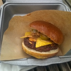 Smokeys Tex Burger - lidt tør, men god og stærk