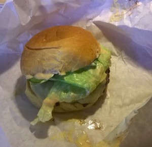Tommi's HUH burger - agurk skal ikke i burgere, men i G/T!