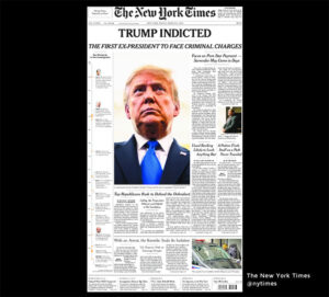 NY Times 31.marts 2023: Indicted!, Becoming First Ex-President to Face Criminal Charges